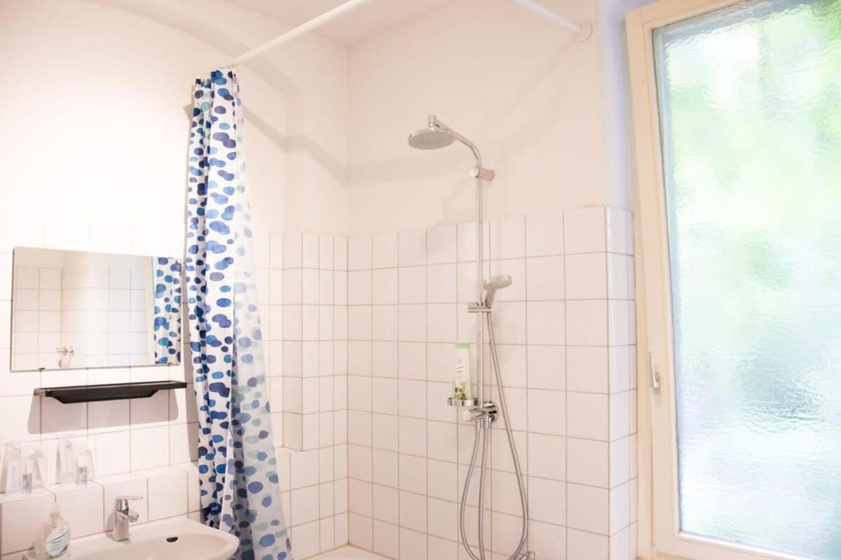 Family Apartment Moabit Berlin Exterior photo